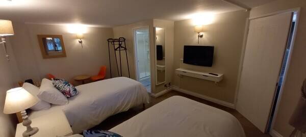 Public house (Full Trading) with Courtyard & Letting rooms for sale Photo 11