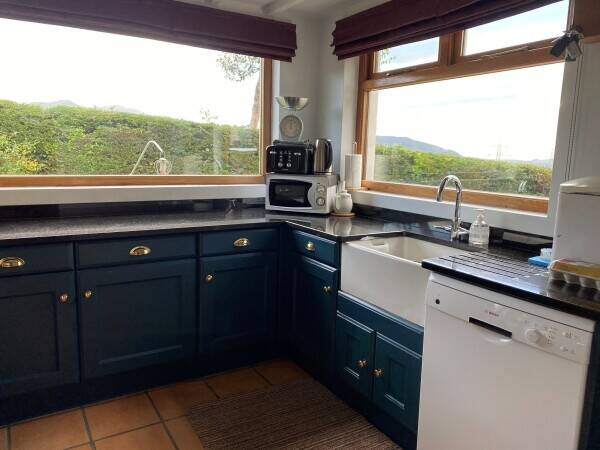 3 BEDROOM FARMHOUSE WITH TWO SELF-CATERED HOLIDAY COTTAGES WITH GYM Photo 11