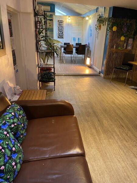 Well-situated cafe in the heart of Glastonbury Photo 11