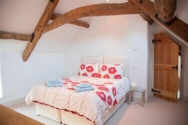 Stunning Freehold Holiday Barn - Oxfordshire Photo 11