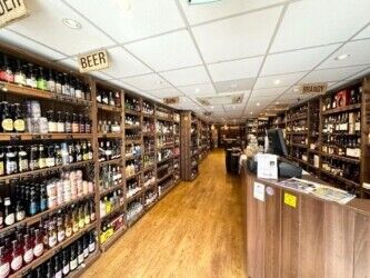 Leasehold Drinks Store & Bar Located In Bromsgrove Town Centre Photo 11