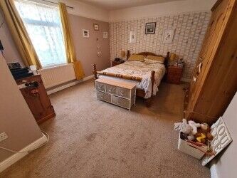 Popular Cornish Coastal Town Centre Restaurant With Spacious Owner's Apartment Photo 11