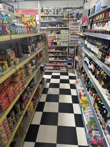Walthamstow London Convenience Store with Off-License for Sale at £45,500 Photo 11