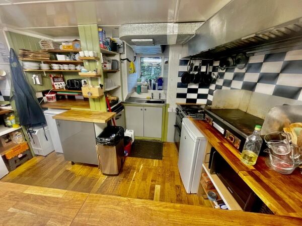 Leasehold Café Located In Fowey Photo 11