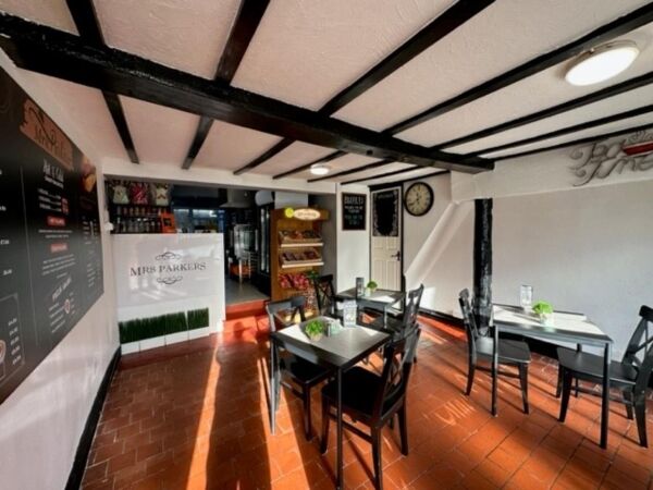 Leasehold Sandwich Bar Located In Attleborough, Nuneaton Photo 11