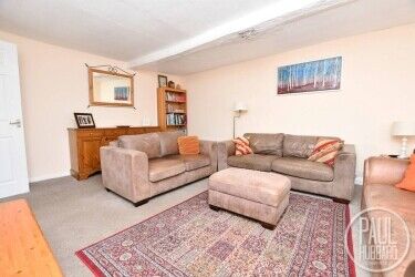 Wool Shop with Living Accommodation and Private Garden. Lowestoft High Street, Suffolk. Photo 11