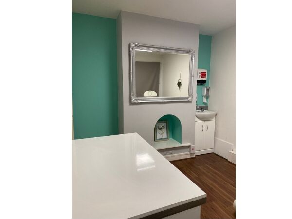 Highly Rated Beauty Salon For Sale Photo 11