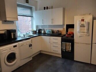Freehold Sunbed Business Living Accommodation Horwich Bolton Greater Manchester North West For Sale Photo 11