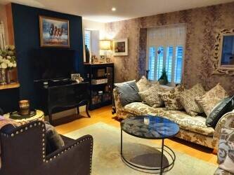OXFORDSHIRE/GLOUCESTERSHIRE – HIGH TRADING COTSWOLDS INN Photo 11