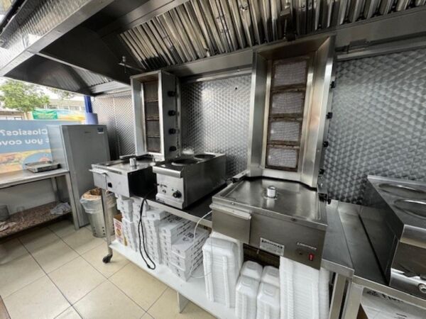 Leasehold Fish & Chip Takeaway Located In Earl Shilton Photo 11