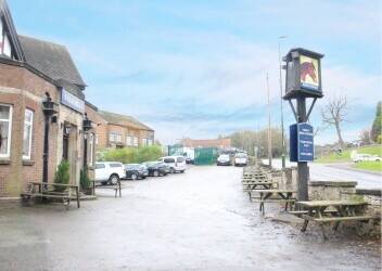 DERBYSHIRE/NOTTS BORDER - SIZEABLE PUB & RESTAURANT SITUATED ON A LARGE PLOT Photo 11