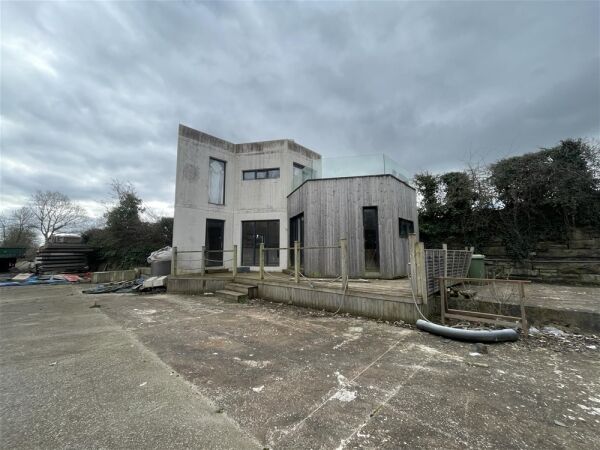 large Industrial and Storage Site off the A358 For Sale in Taunton Photo 11