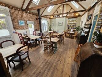 Renowned Cafe Bar & Bistro With Substantial Turnover & Significant Profits Photo 11