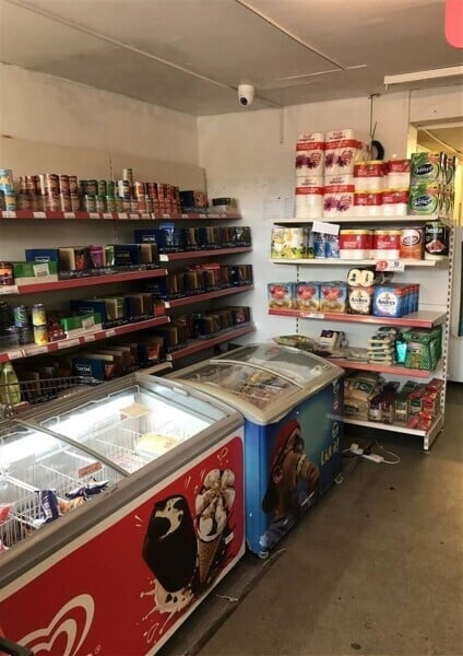 POPULAR COMMUNITY POST OFFICE & LICENSED CONVENIENCE STORE WITH PRIVATE ACCOMMODATION FOR SALE IN SHEFFIELD SUBURB Photo 12