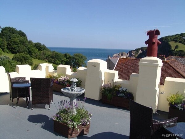 10 bedroom Victorian B&B / Hotel with owners accommodation set in the village of Combe Martin Photo 12