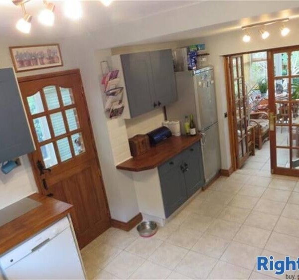Under Offer: Cattery - Northamptonshire Photo 12