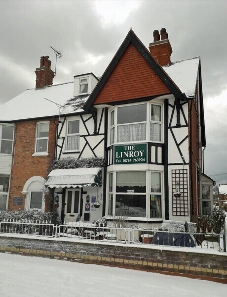 LINCOLNSHIRE COAST - ESTABLISHED PROFIT MAKING 8 BEDROOM GUESTHOUSE Photo 12