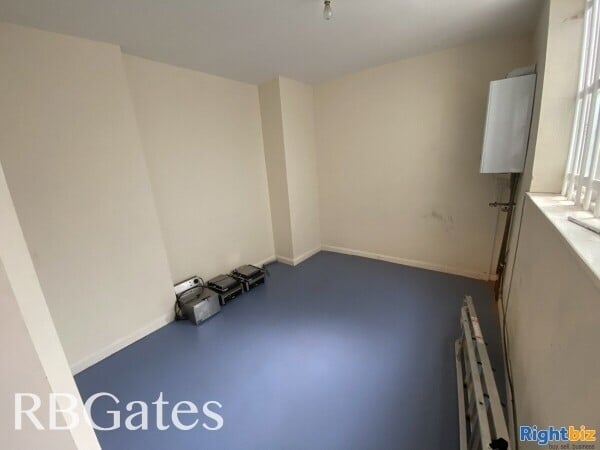Freehold Property - Fried Chicken Business For Sale 20AB255 Photo 12