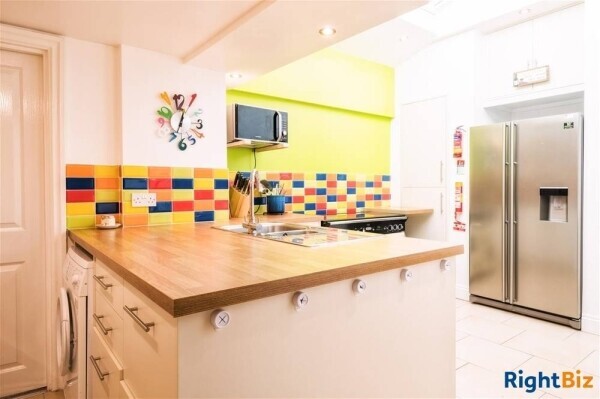 Hotels For Sale in York Photo 12