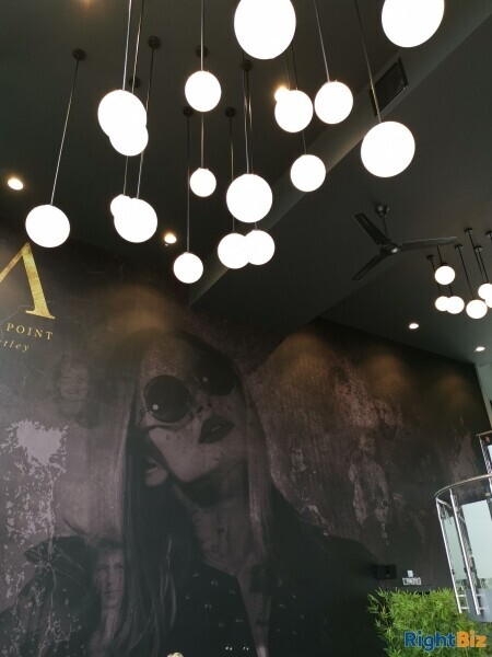 Thriving turnkey business in a stunning state of the art complex with other restaurants Photo 12