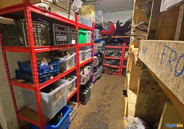 Car Parts and Car Servicing Garage for Sale in Birmingham Photo 12