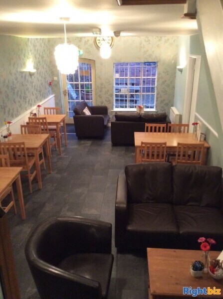 A CAFÉ IN A PICTURESQUE VILLAGE Photo 12