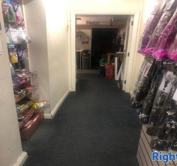 Well established Card and Giftshop business for sale Photo 12