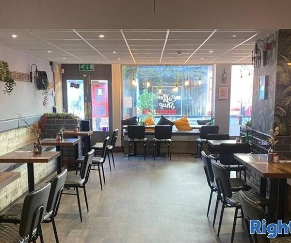 Leasehold Independent Coffee Shop Located in Retford Photo 12