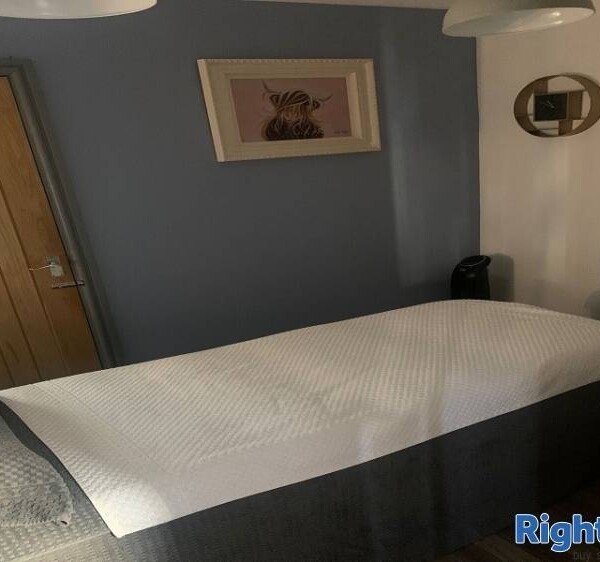 Well established Beauty Treatment business for sale Photo 12