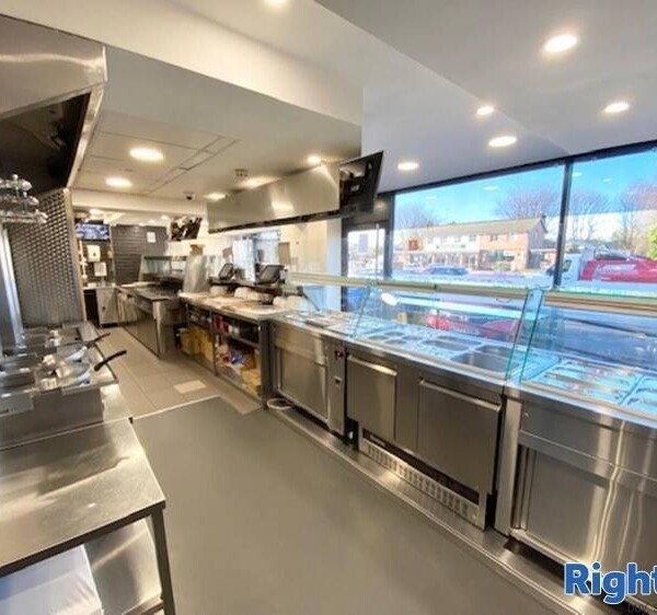Leasehold Fish & Chip Takeaway Located In Kirkby In Ashfield Photo 12
