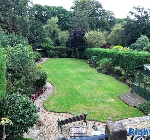 Outstanding East Devon Guest House For Sale in Sidmouth Photo 12