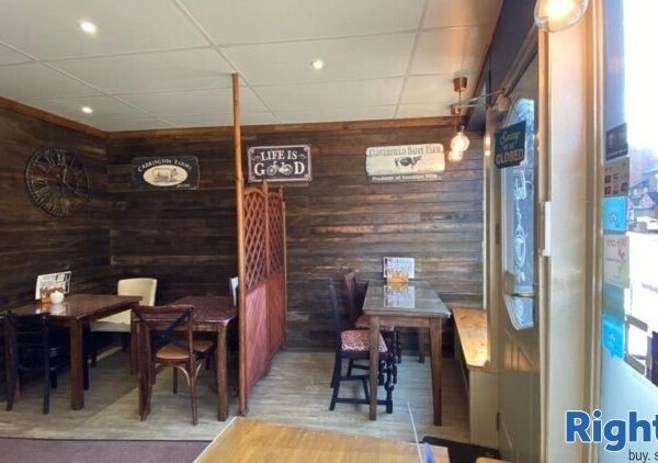 Leasehold Independent Licensed Café Located in Eastwood Photo 12