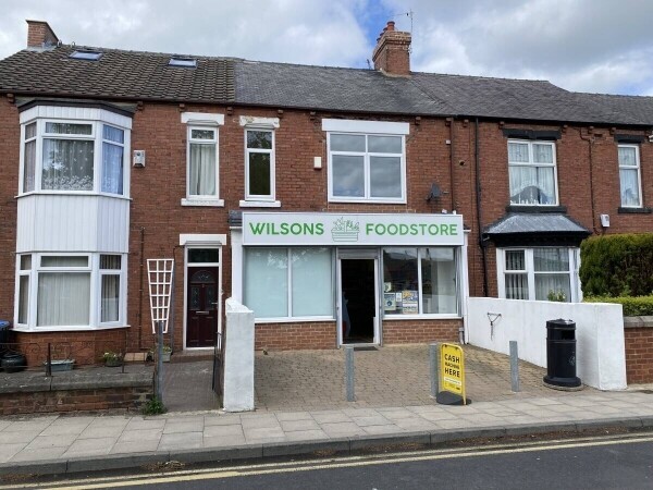 Freehold Convenience Store & Off Licence Store with 2 Bedroom Property Photo 12
