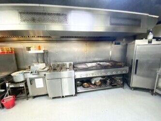 Leasehold Peri Peri Chicken Takeaway & Restaurant Franchise Located In Perry Bar Photo 12