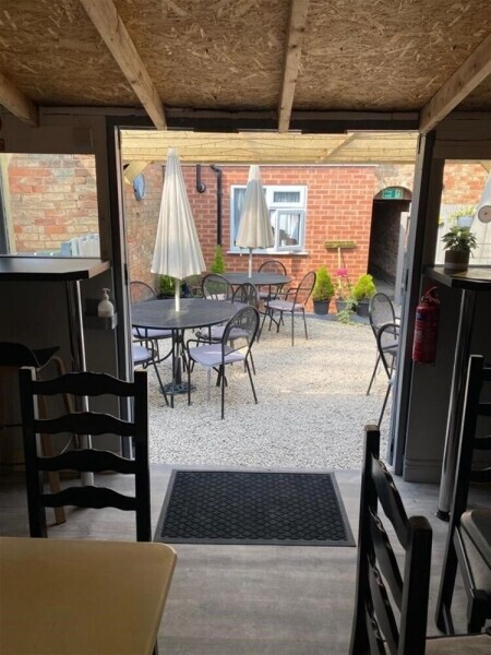Well-Established, Profitable Family-Run Café in Heart of Affluent Village Photo 12