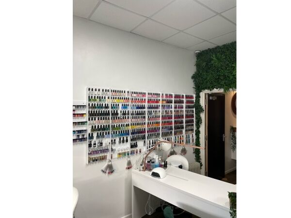 Well established Beauty Treatment business in Eastleigh for sale Photo 12