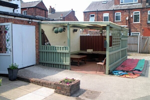 CHESHIRE - TRADITIONAL COMMUNITY PUB IN SEMI RURAL LOCATION PRICED FOR QUICK SALE Photo 12