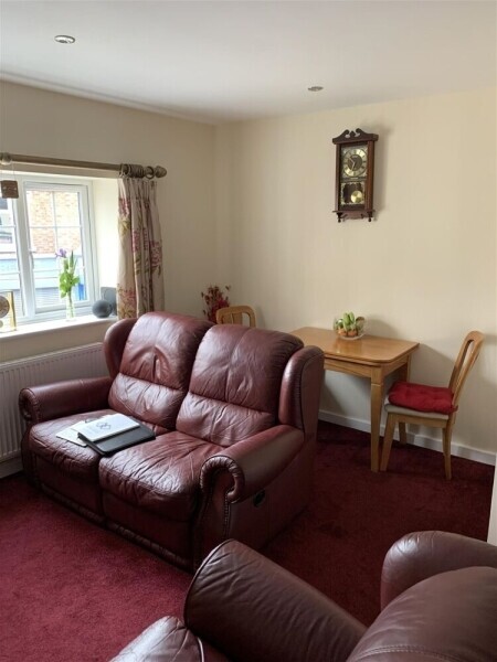 Family-Run Rod and Gun Business and Two-Bedroom Apartment in Telford Photo 12