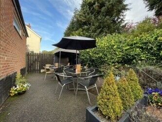 A WELL-ESTABLISHED CONTEMPORARY CAFÉ AND HIGH QUALITY GIFT STORE LOCATED IN AN EXCELLENT POSITION Photo 12