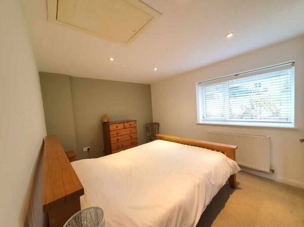 A wonderfully located kennels for sale Photo 12