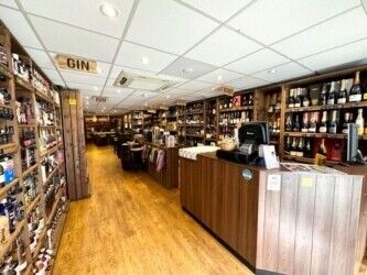 Leasehold Drinks Store & Bar Located In Bromsgrove Town Centre Photo 12