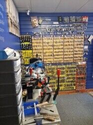 Profitable Leasehold High Street Dry Cleaners for sale w Additional Services Photo 13
