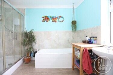 Wool Shop with Living Accommodation and Private Garden. Lowestoft High Street, Suffolk. Photo 12