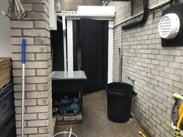 £3,300+ p/wk  BUTCHERs SHOP WITH NICE, S/CONT FLAT, BRIDGEND Photo 12