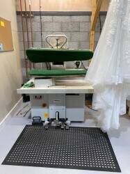 1 Dry cleaners, 2 receivers. Unique opportunity for a successful high turnover business Photo 12