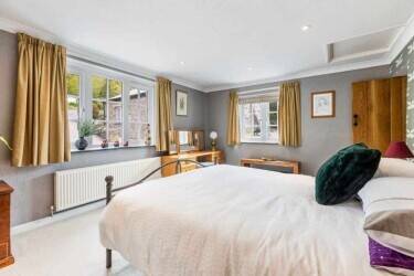 An Idyllic Holiday Cottage Complex, set in stunning Grounds