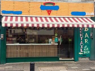 High Turnover Established Italian Pizza Restaurant for Sale – East London (80 covers) High Turnover Established Italian Pizza Restaurant for Sale – East London (80 covers)