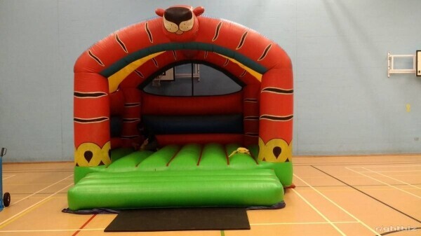Well established Bouncy Castle and Inflatable hire business..Good Turnover . Quick Sale required Photo 13