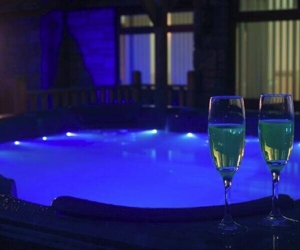 Luxury Self Catering Accommodation Photo 13