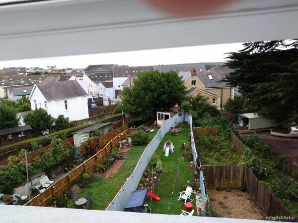 B&B Tenby, Pembrokeshire. 5 en-suite guest rooms. Owners accommodation with potential art studio. Photo 13